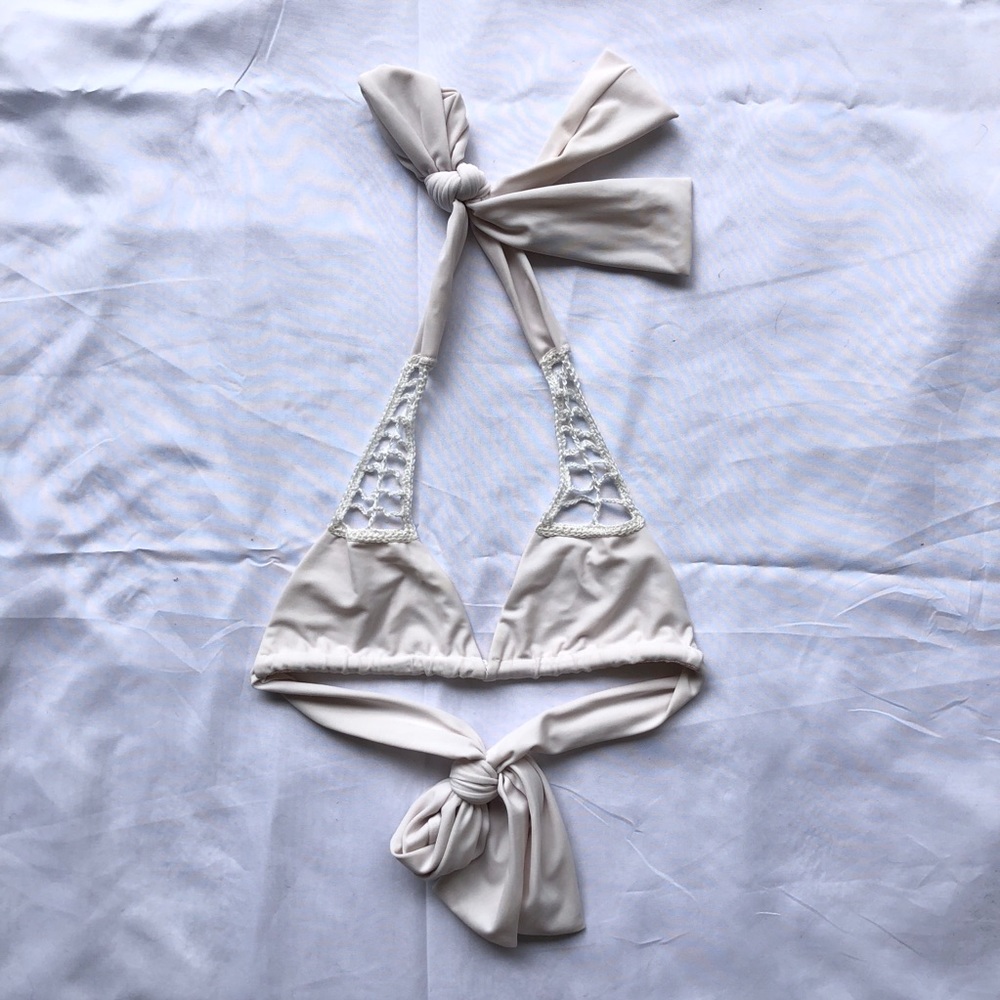 Acacia Secrets Top in Haupia
